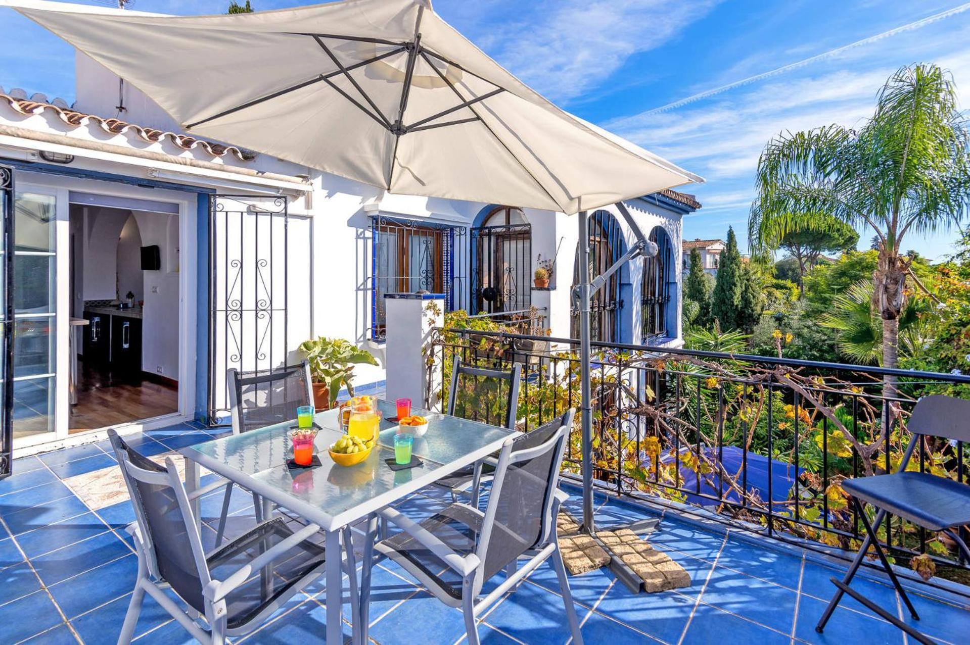 Villa Jazminez By *